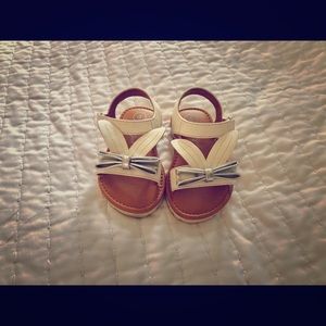 Cat & Jack Size 4 Bunny  Sandals White/Silver